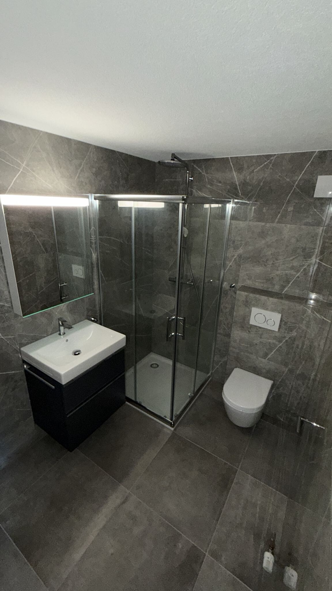 Badezimmer in Hunzenschwil AG nach der Sanierung